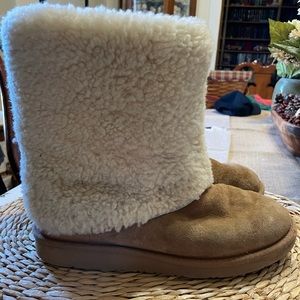 UGG SHERPA CUFF CHESTNUT BOOTS